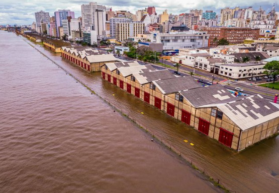 Governo federal visita regiões afetadas por tempestades no RS