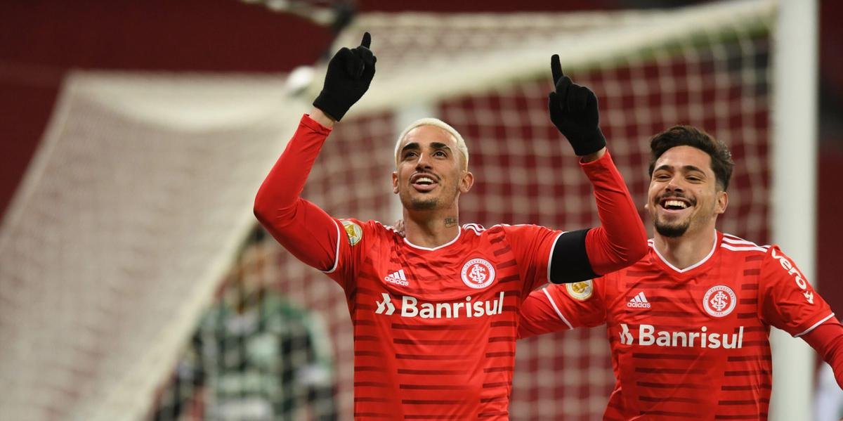 Negociado com o Celta de Vigo, Galhardo se despede do Inter: