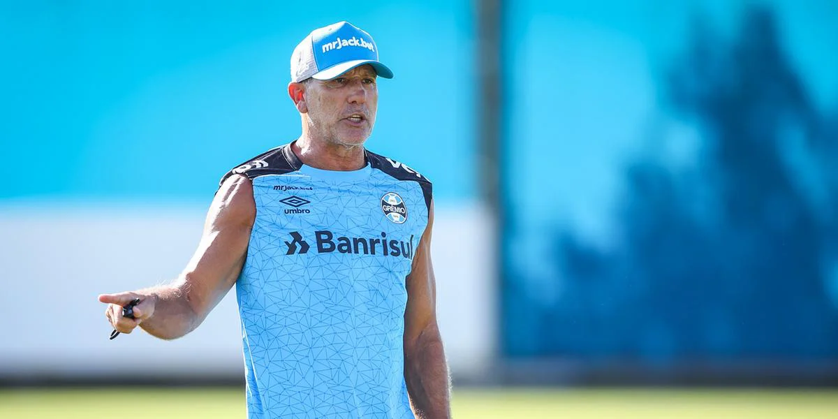 Grêmio encara Brasil de Pelotas na Arena em busca da