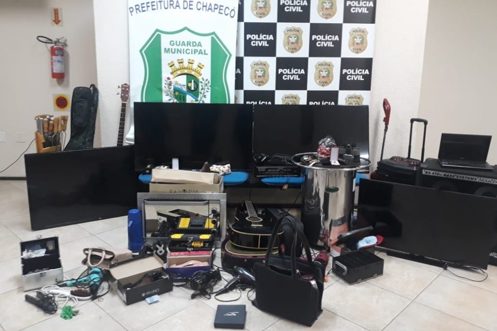 Objetos furtados e que eram revendidos em rede social são recuperados em Chapecó