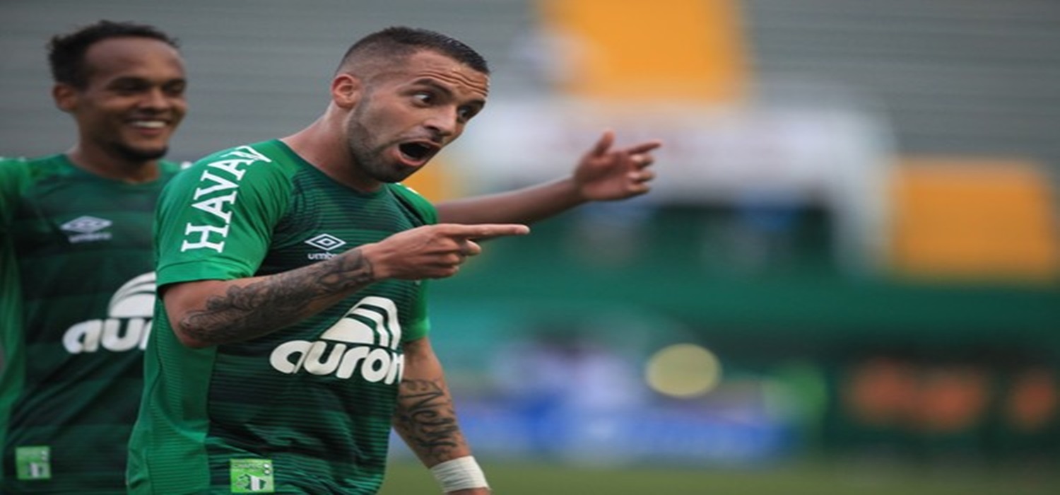 Canteros não crava permanência, mas revela: